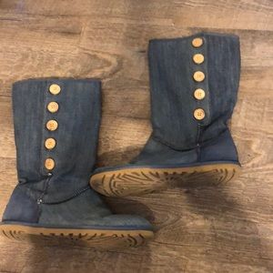 Size 8 UGG boots
